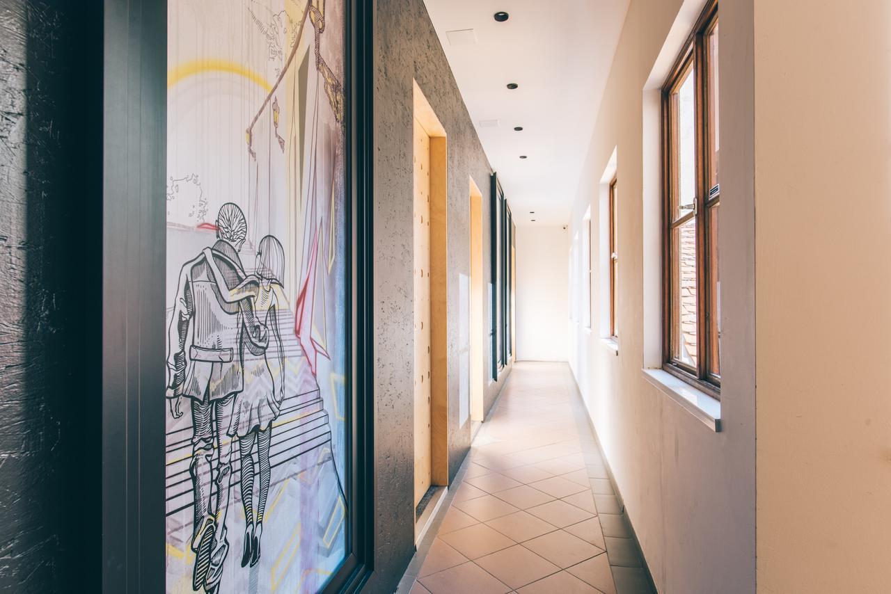 Visitinn Apartments & Hostel Prag Dış mekan fotoğraf