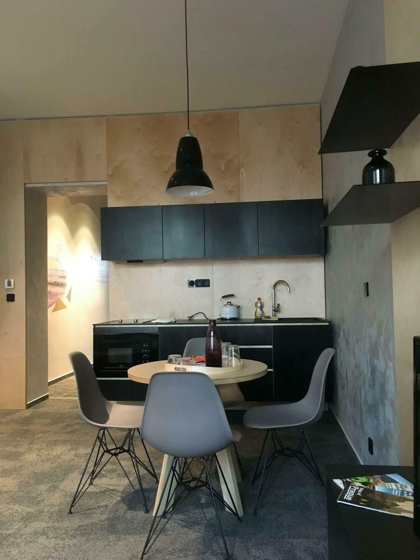 Visitinn Apartments & Hostel Prag Dış mekan fotoğraf