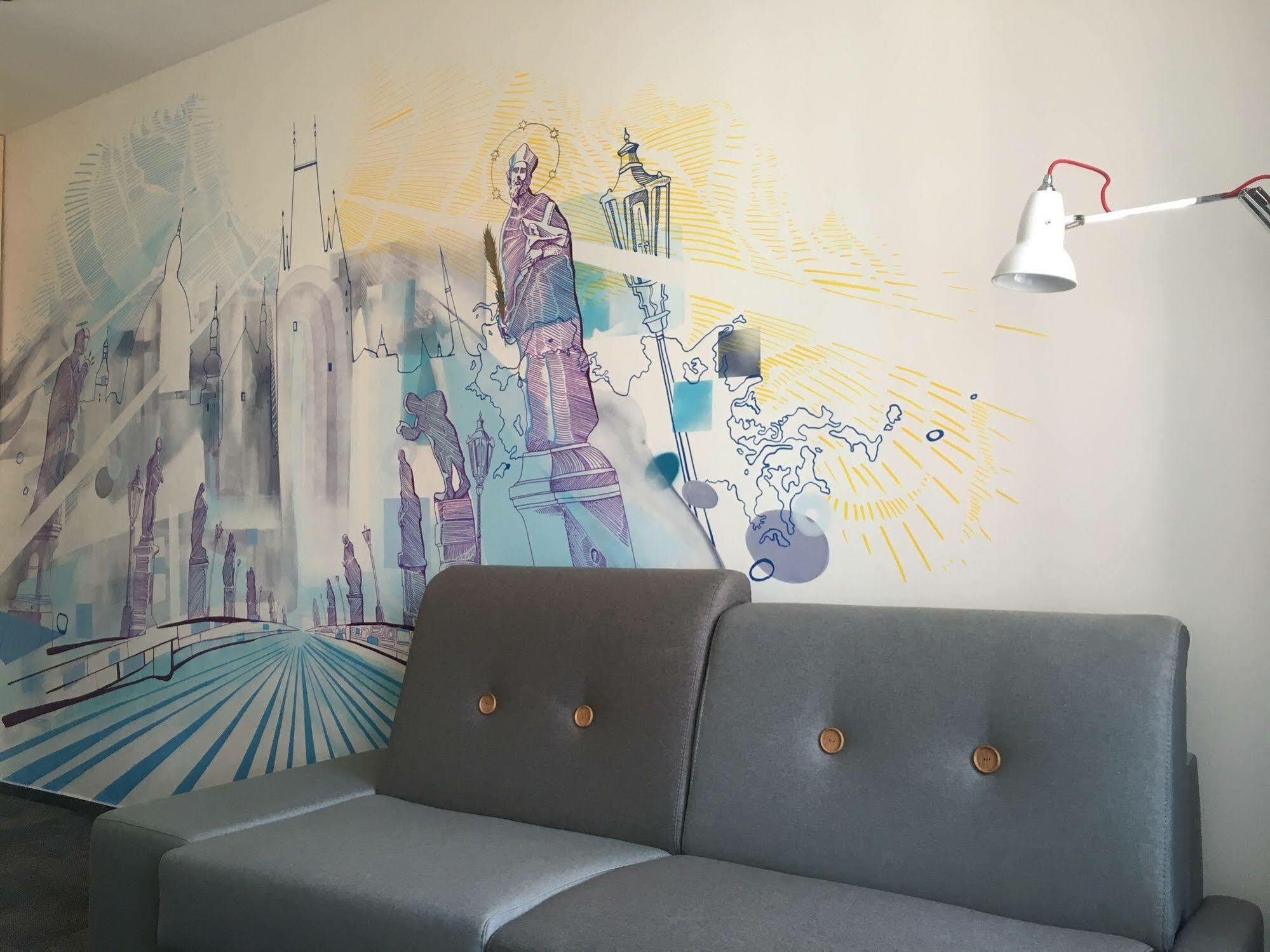Visitinn Apartments & Hostel Prag Dış mekan fotoğraf